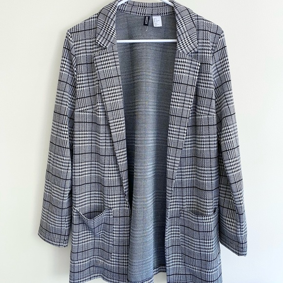 Black and white blazer from H & M